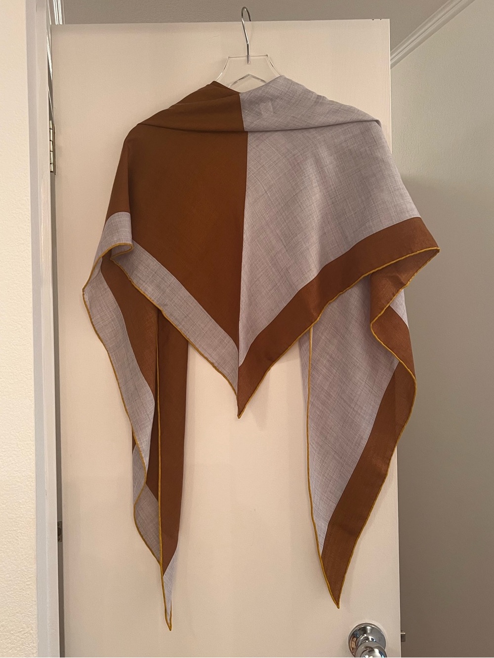 Hermes cashmere silk giant triangle shawl NWT